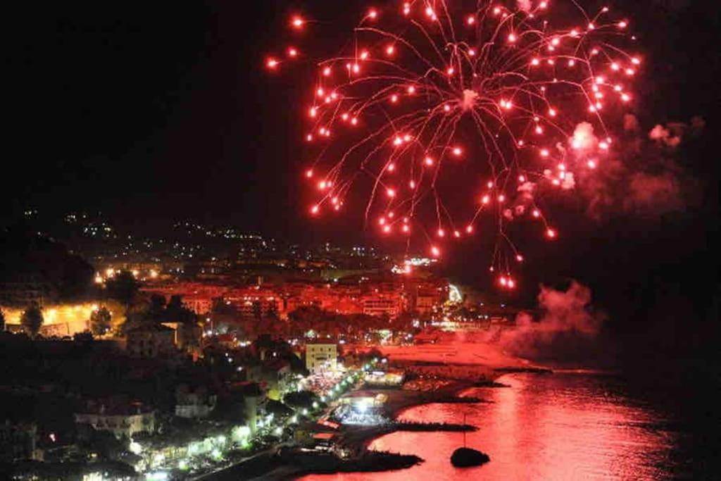 Appartamento Di Charme Nel Cuore Di Sanremo Exterior foto